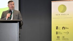 Alan Pease Opens Conference