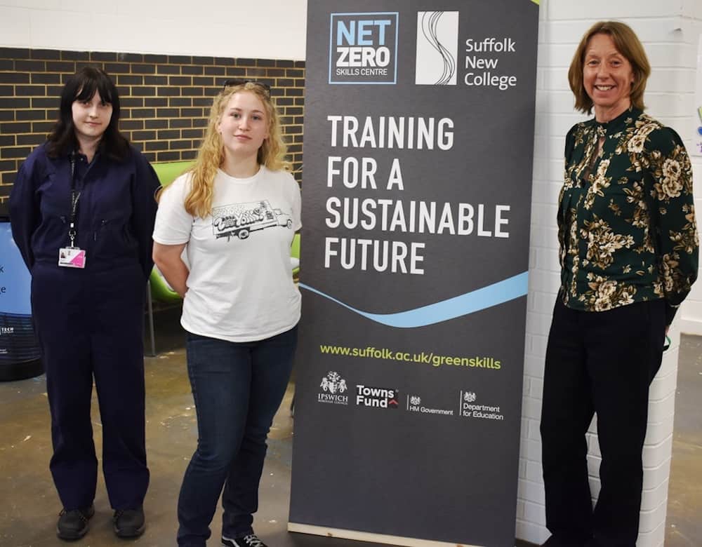 Paige Bowen, Cleo Thompson And Dr Sarah Williamson