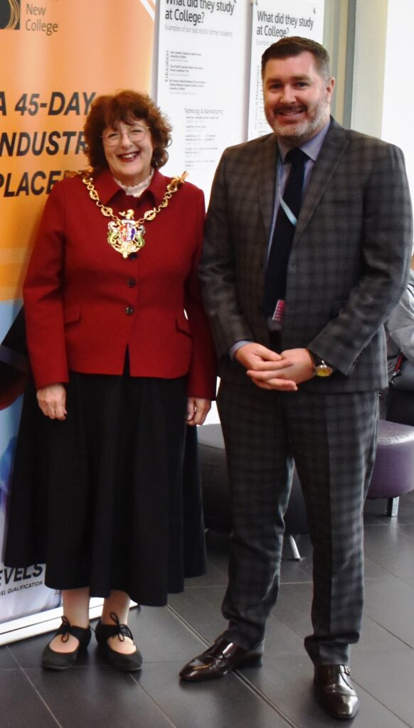 The Mayor Lynne Mortimer and principal Alan Pease