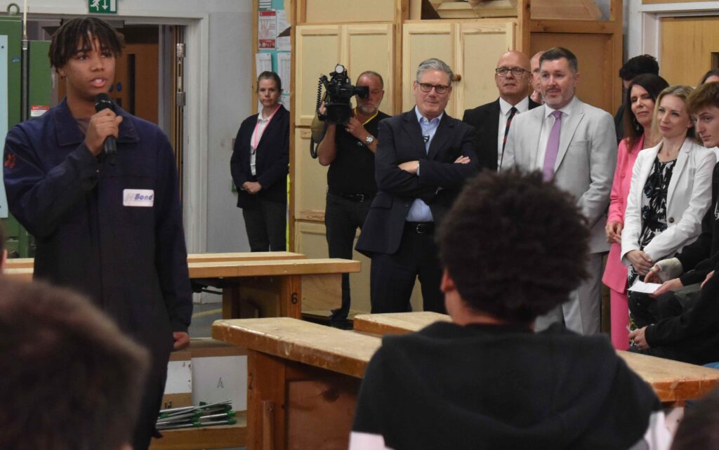 Student introducing the prime minister